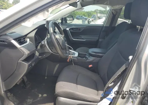 2021 Toyota Rav4 Le z USA, uszkodzony, nr VIN 2T3H1RFV0MW128361